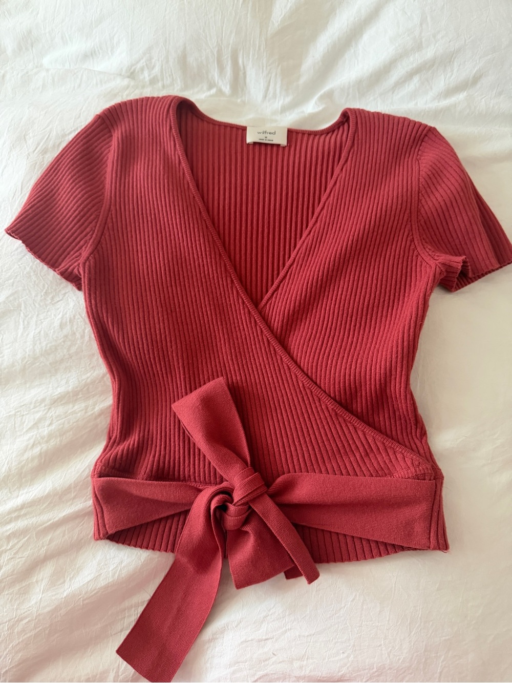 Aritzia Wilfred Pink Ribbed Wrap Tie-Front Top Stretch Short Sleeve Womens Med